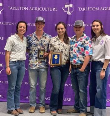 Read more about the article Wellington land judging team wins at area contest