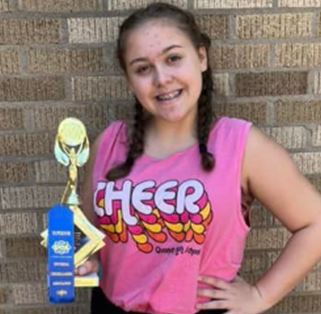 Read more about the article Quanah cheerleaders earn awards at camp