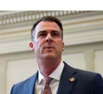 Read more about the article Oklahoma Governor Stitt delivers drought relief to farmers