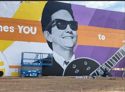 Read more about the article Roy Orbison mural celebration to be held in Vernon Saturday