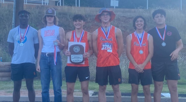 Read more about the article Paducah Varsity Boys Cross Country district runners-up